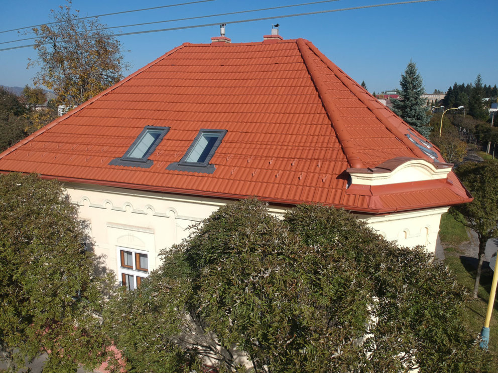 Rodinný dom Prešov krytina izolácia strešné okná LAMINA PREŠOV