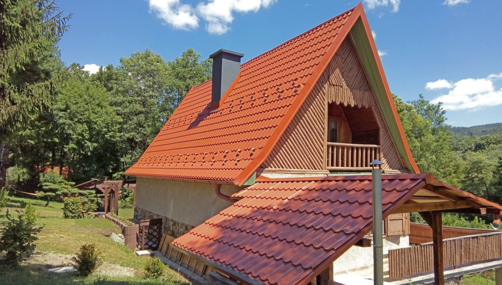 Profilovaná strešná krytina LAMINKA slovenský výrobca plechových krytín LAMINA PREŠOV Profilovaná strešná krytina LAMINKA slovenský výrobca plechových krytín LAMINA PREŠOV
